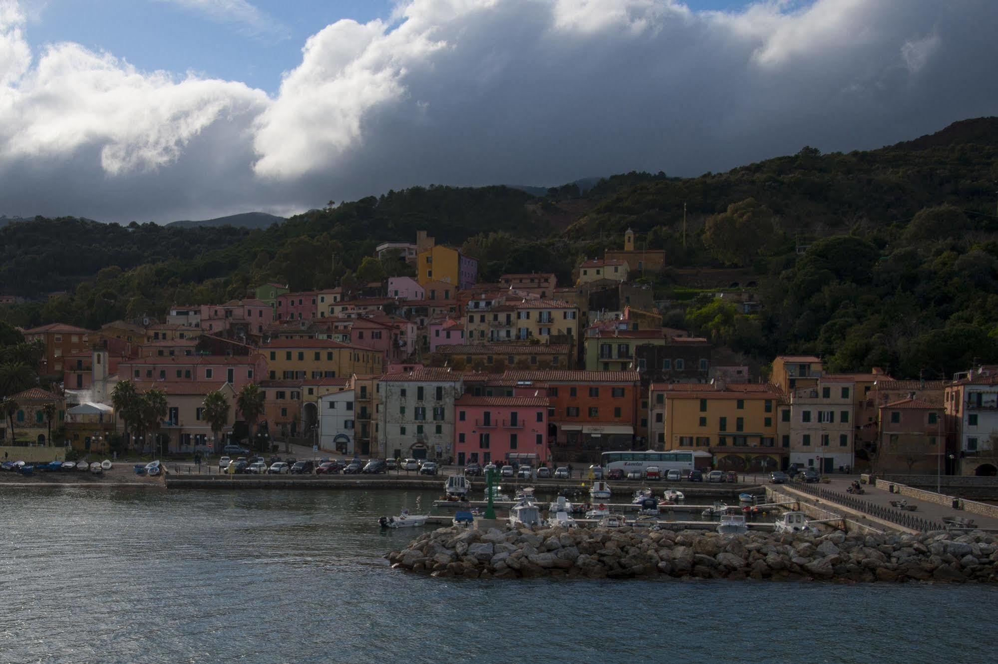 Casa San Giuseppe - Isola D'Elba Hotell Cavo Eksteriør bilde